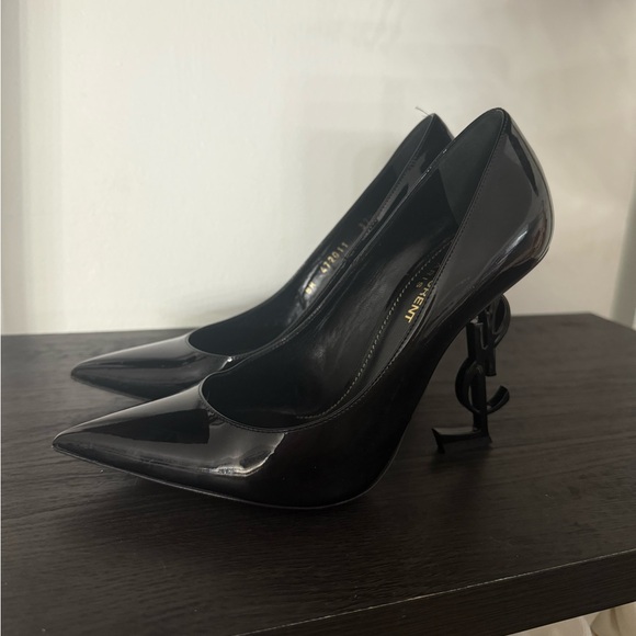 Saint Laurent Glossy Black Heels - Picture 2 of 2